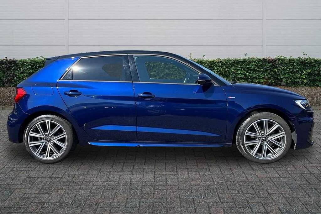 Audi A1 30 Tfsi S Line BL24CCJ Blue #4