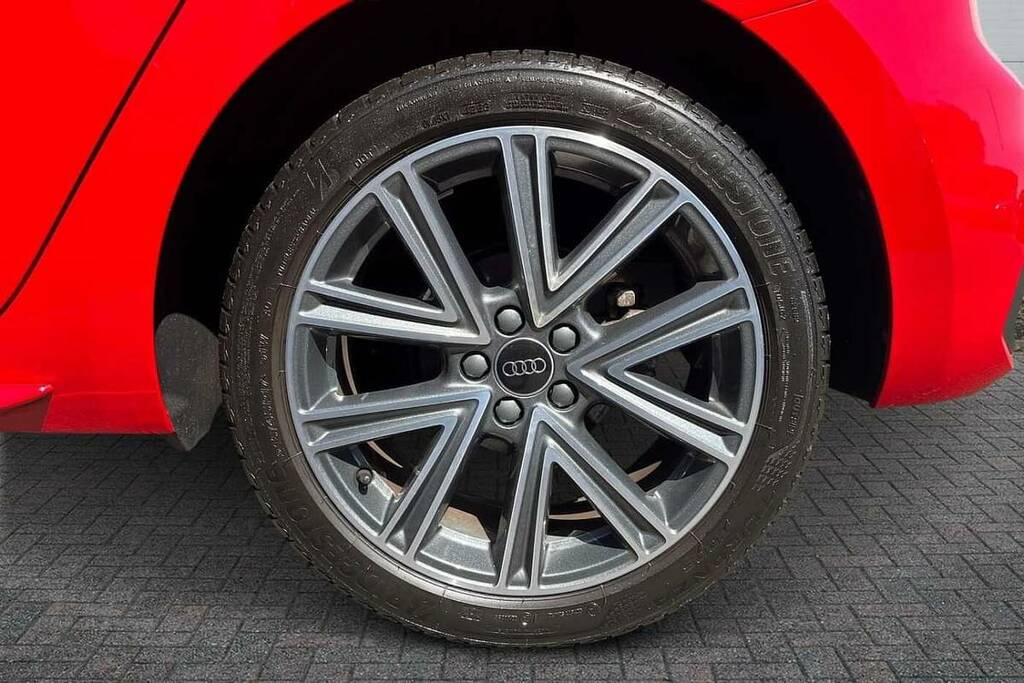 Audi A1 35 Tfsi S Line S Tronic BA24YBP Red #5