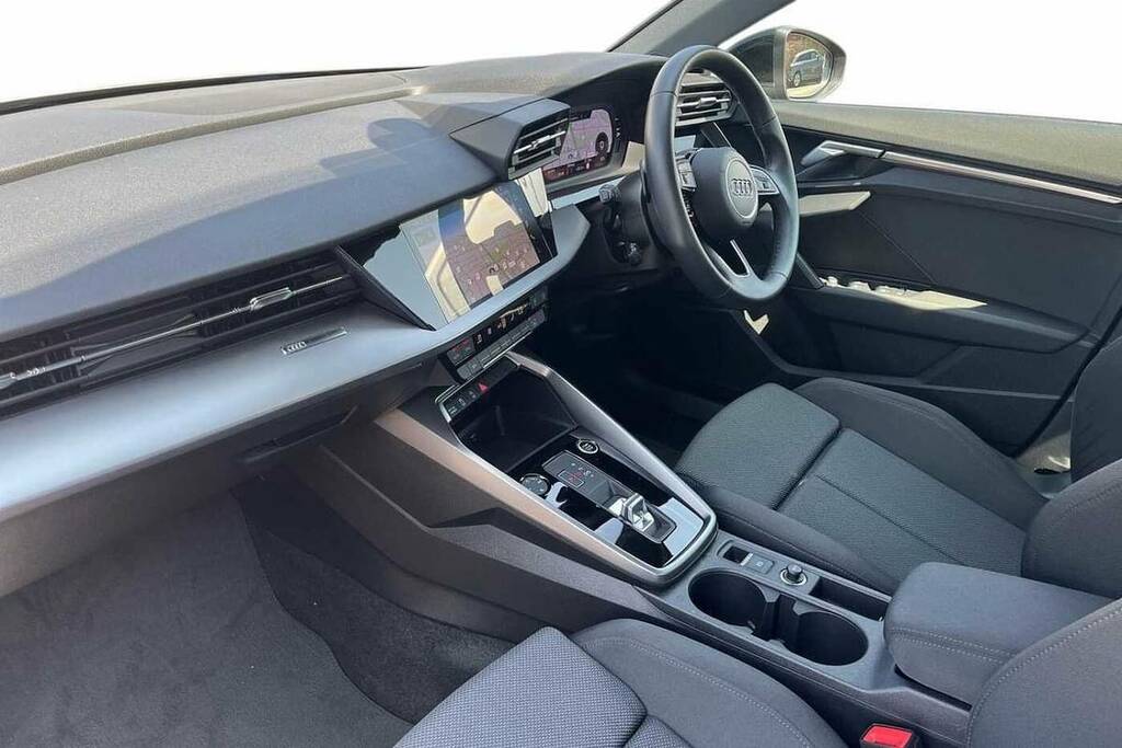 Audi A3 35 Tfsi Sport S Tronic BA24YBE Black #2