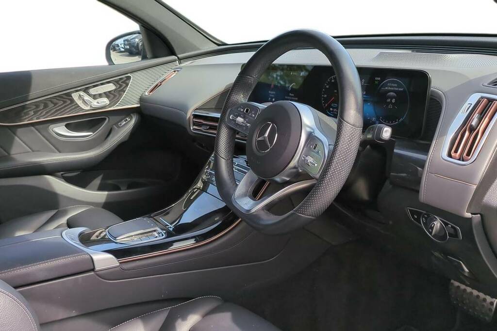 Mercedes-Benz EQC 400 300Kw Amg Line Premium Plus 80Kwh White #4