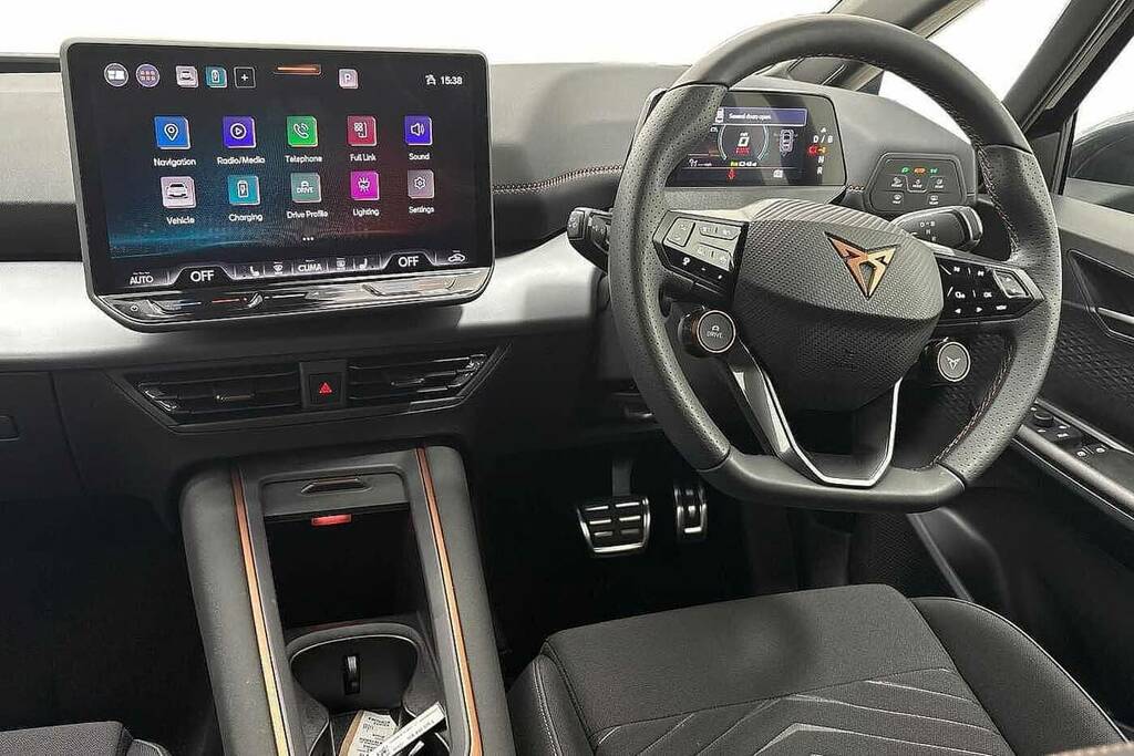Cupra Born 170Kw E-boost V2 59Kwh KW75NZR Black #2