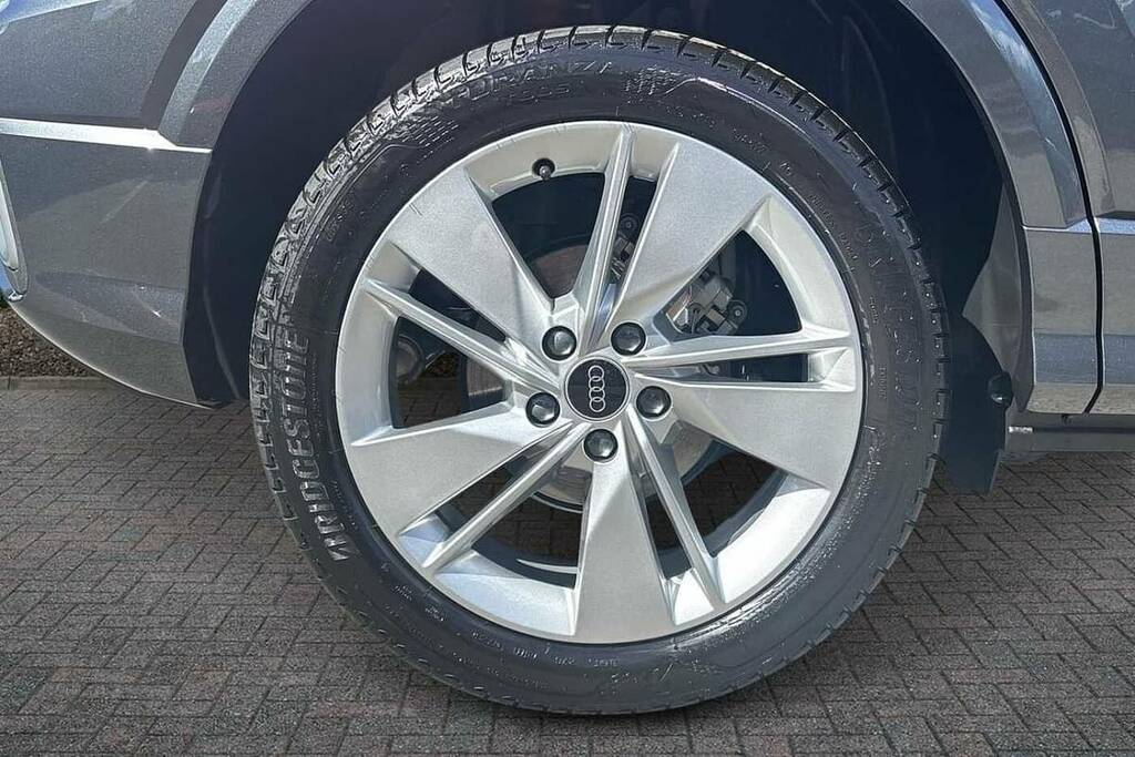 Audi Q2 35 Tfsi S Line S Tronic VA26JBU Grey #5