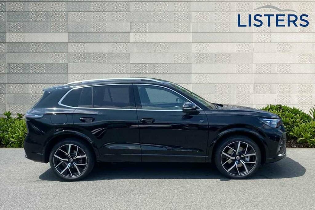 Volkswagen Tiguan 2.0 Tdi R-line Dsg VK25NHP Black #4