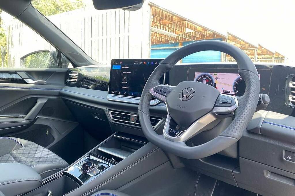 Volkswagen Tiguan 2.0 Tdi R-line Dsg VK25NHP Black #6