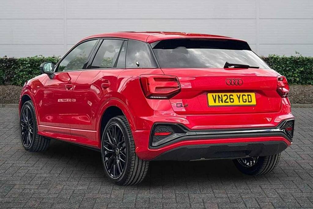 Audi Q2 35 Tfsi Black Edition S Tronic VN26YGD Red #3