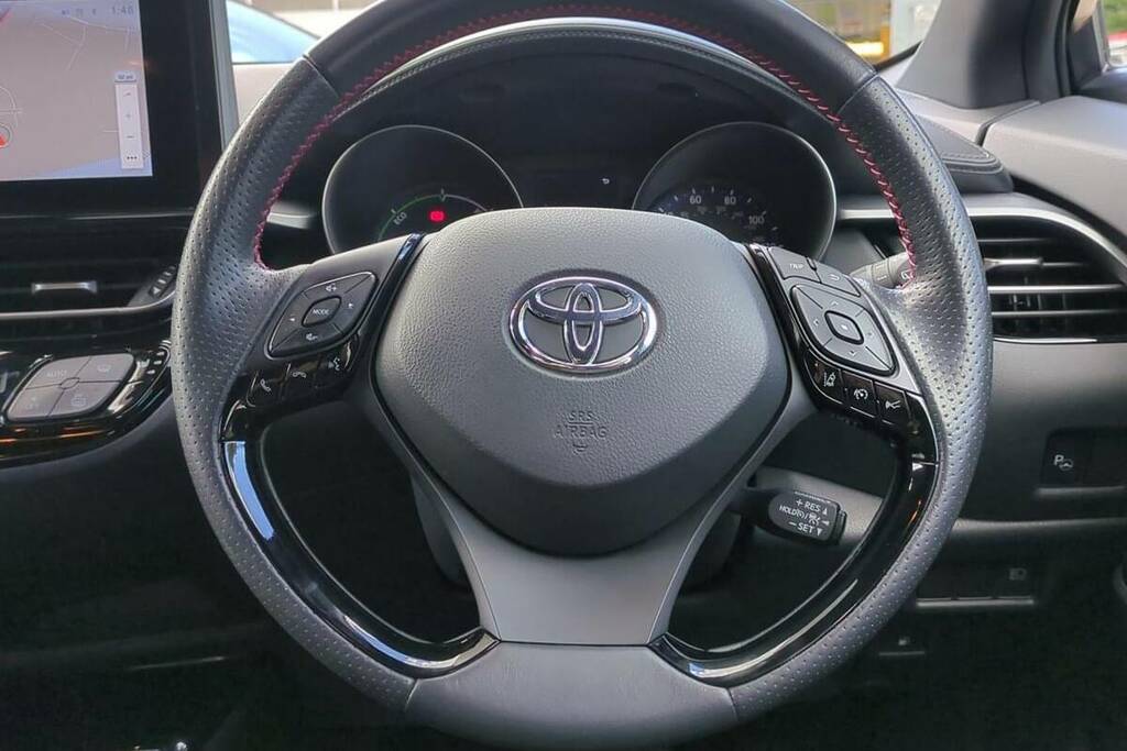 Toyota C-Hr 1.8 Hybrid Excel Cvt White #10
