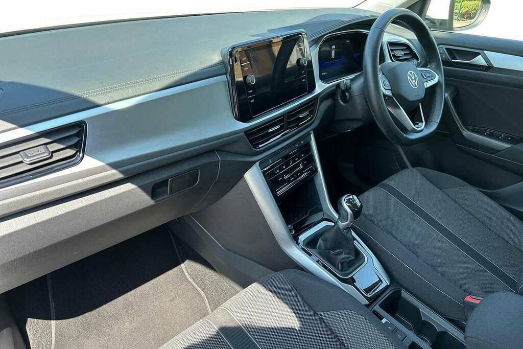 Volkswagen T-Roc 1.5 Tsi Life BF23OEL White #2