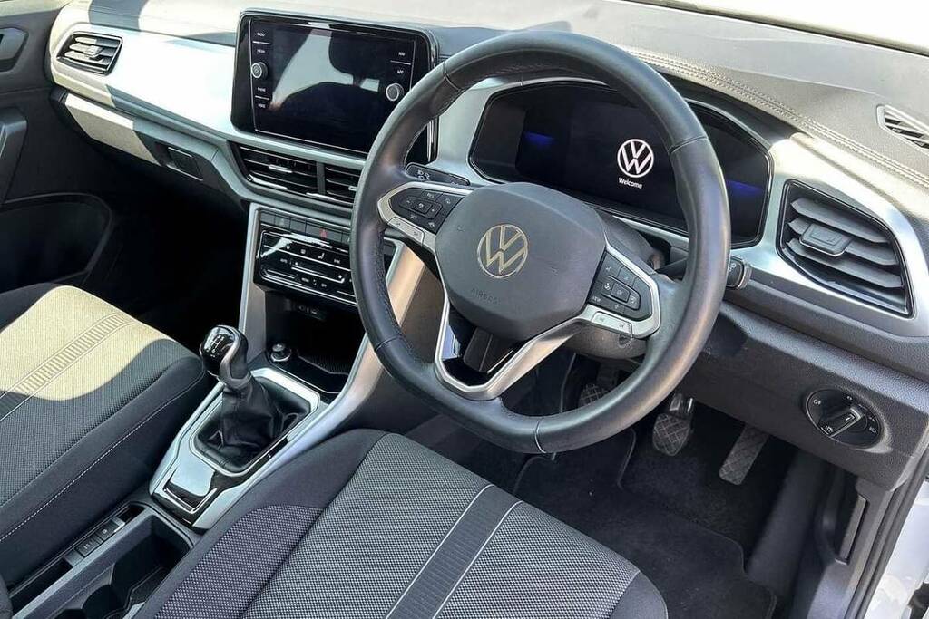 Volkswagen T-Roc 1.5 Tsi Life BF23OEL White #6