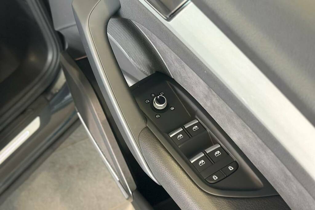 Audi Q5 40 Tdi Quattro S Line S Tronic RX24UVD Grey #6