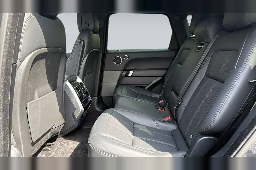 Land Rover Range Rover Sport 3.0 D300 Hse Dynamic Black KS22BVE Grey #4