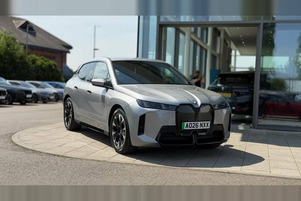 BMW iX 300Kw Xdrive45 M Sport 101Kwh Silver