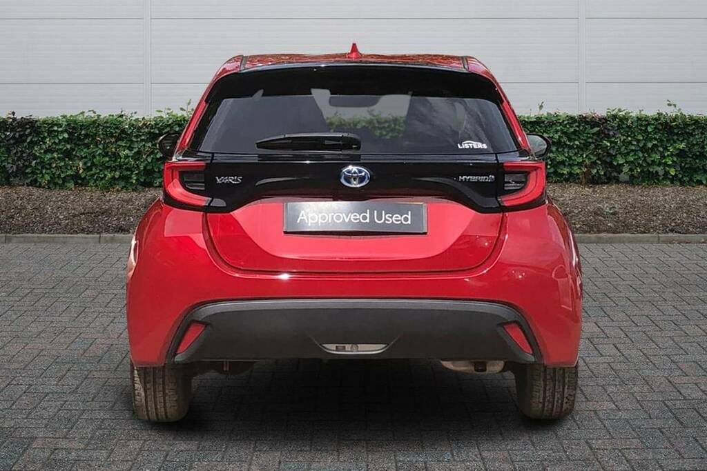 Toyota Yaris 1.5 Hybrid Design Cvt  #5