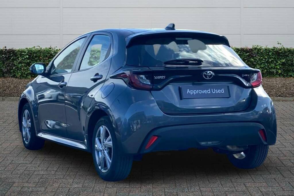 Toyota Yaris 1.5 Hybrid Icon Cvt Grey #2
