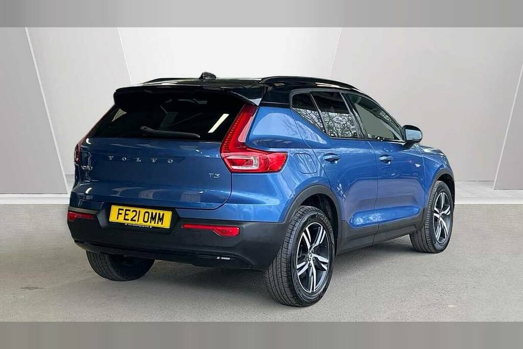 Volvo XC40 1.5 T3 163 R Design Blue #2