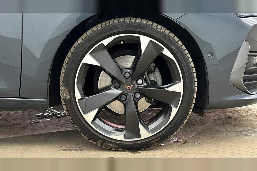 Cupra Leon 1.5 Etsi V1 Dsg Grey #4