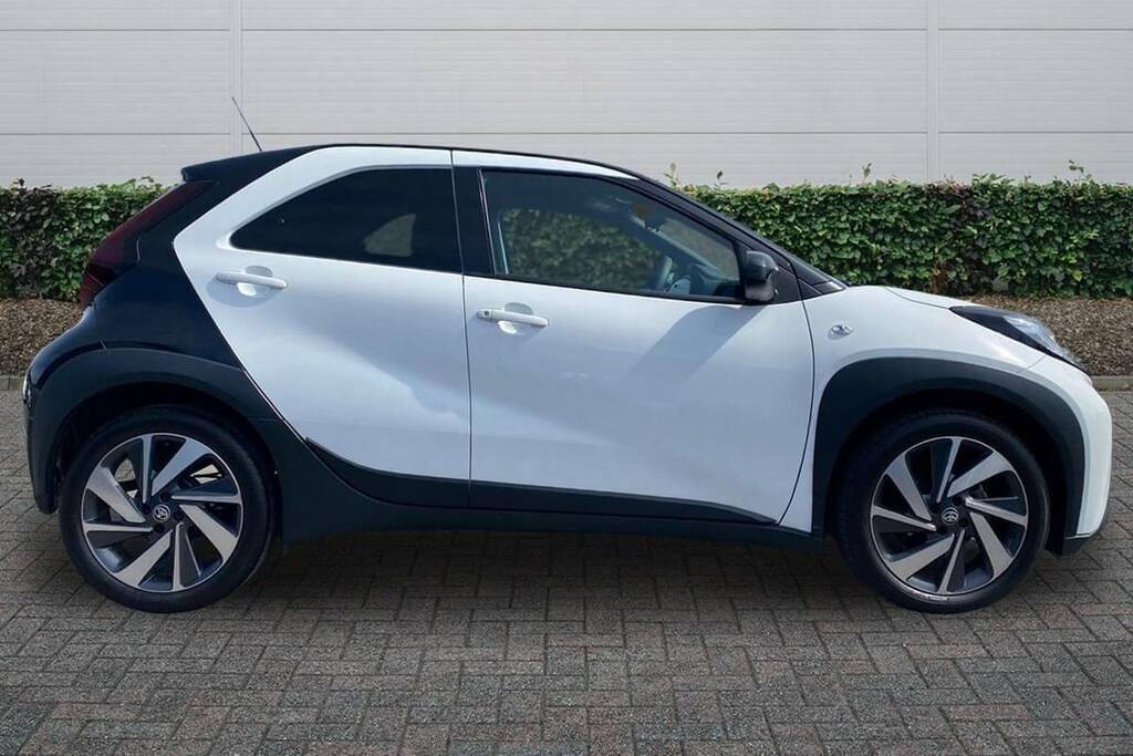 Toyota Aygo X 1.0 Vvt-i Edge White #5