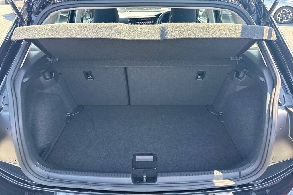 Volkswagen Polo 1.0 Tsi Life Black #2