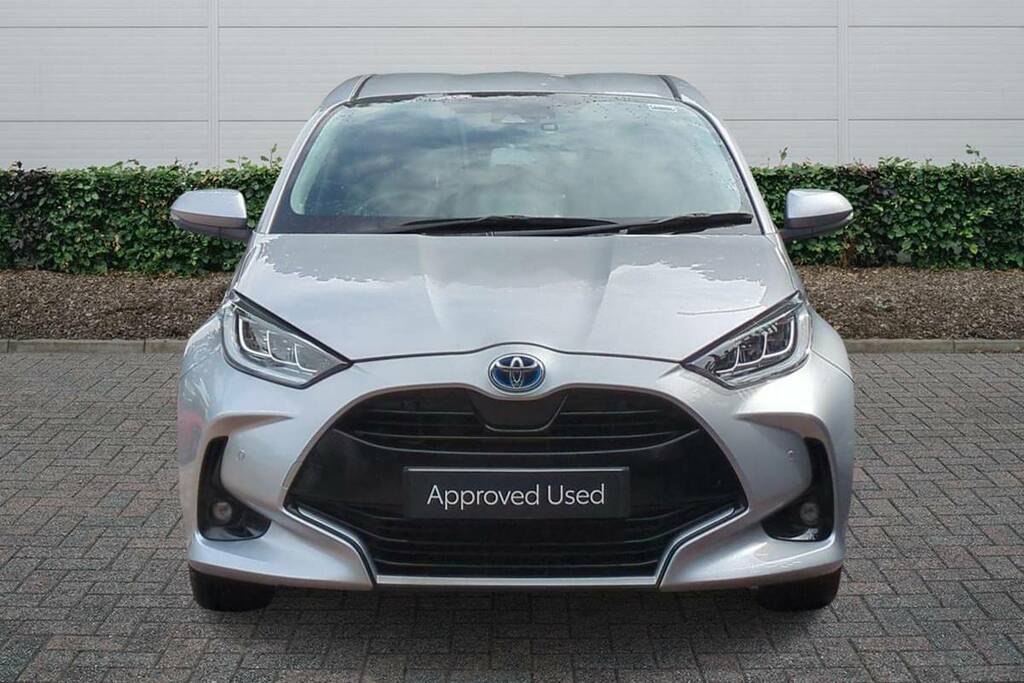 Toyota Yaris 1.5 Hybrid Excel Cvt Silver #3