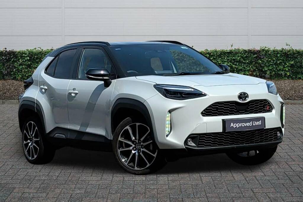 Toyota Yaris Cross 1.5 Hybrid Gr Sport Cvt Grey