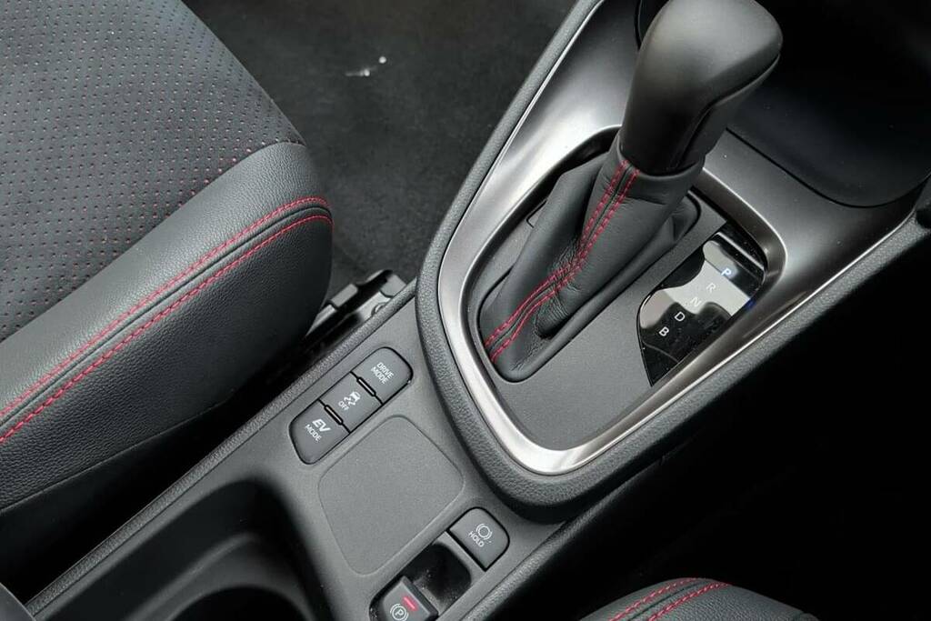 Toyota Yaris Cross Design White #14