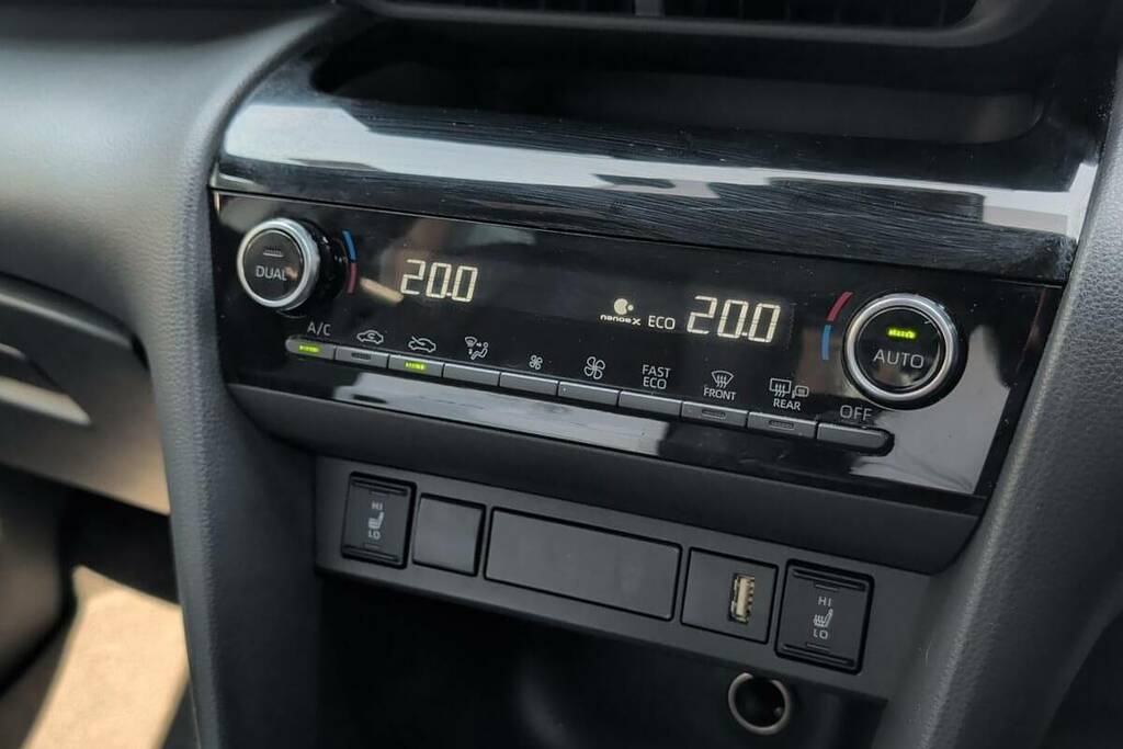 Toyota Yaris Cross Design White #13