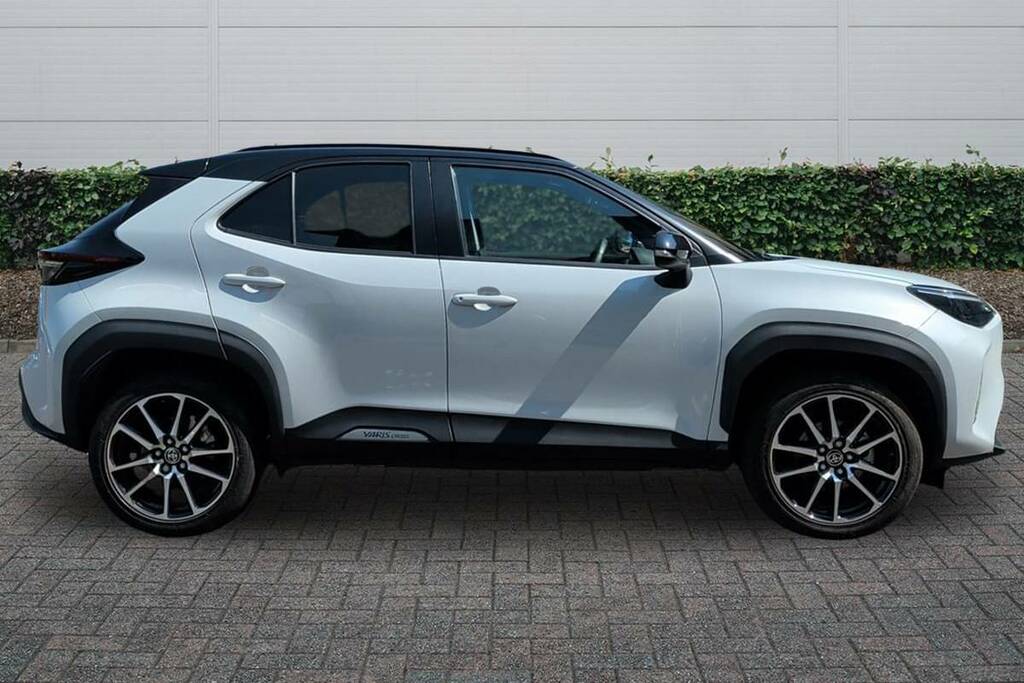 Toyota Yaris Cross 1.5 Hybrid Gr Sport Cvt Grey #5