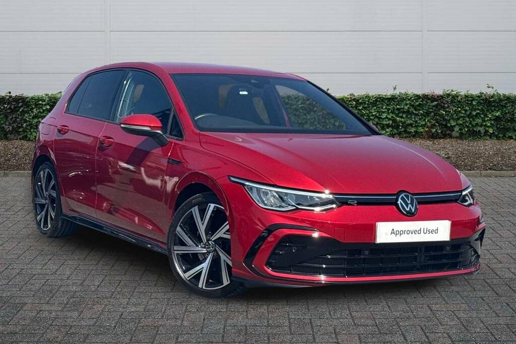 Volkswagen Golf 8 Life 1.5 Etsi 150Ps 7-Speed Dsg Black #1