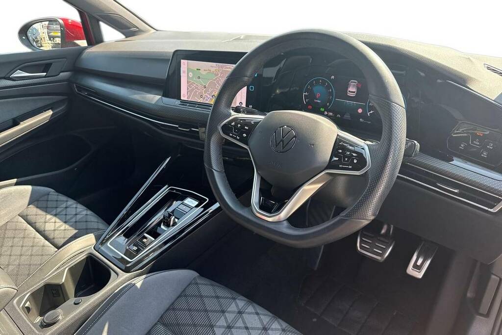 Volkswagen Golf 8 Life 1.5 Etsi 150Ps 7-Speed Dsg Black #4