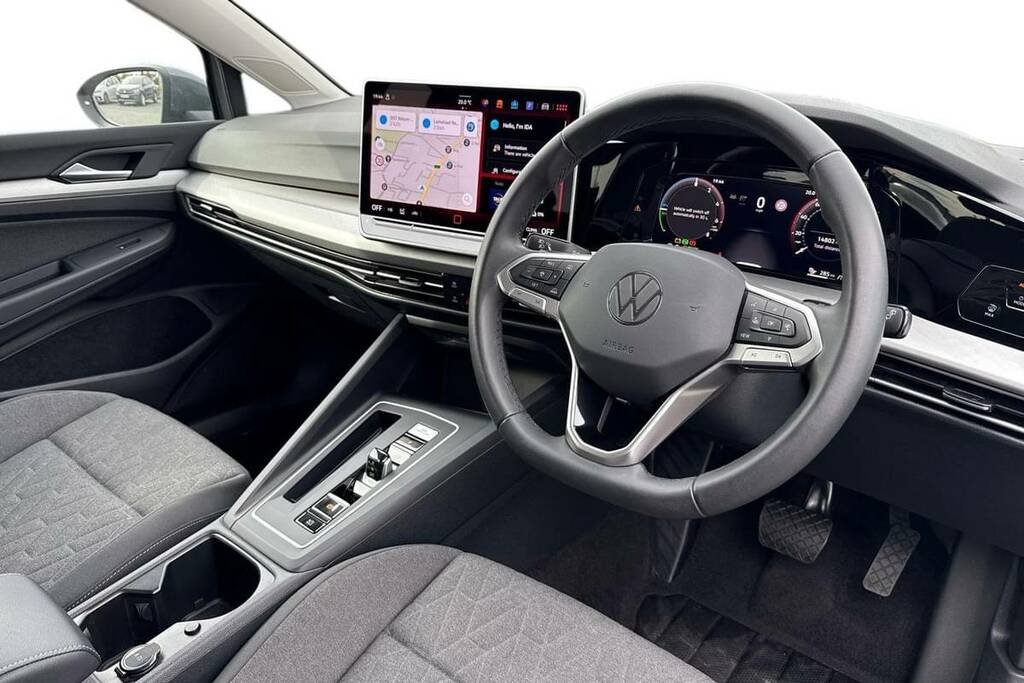 Volkswagen Golf 1.5 Tsi 204 Match Ehybrid Dsg Grey #4
