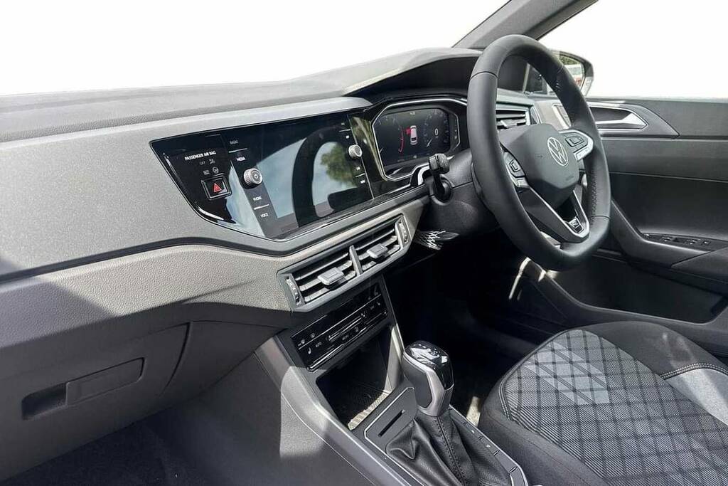 Volkswagen Polo 1.0 Tsi 115 Black Edition Dsg Black #2
