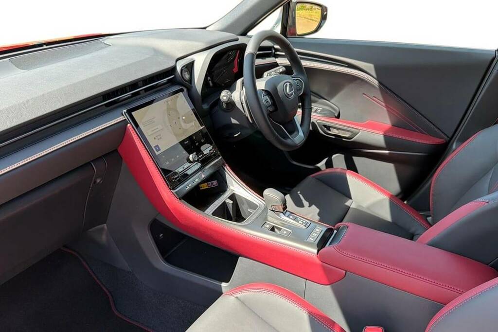 Lexus LBX 1.5 Vibrant Edition E-cvt Bi-tone #5
