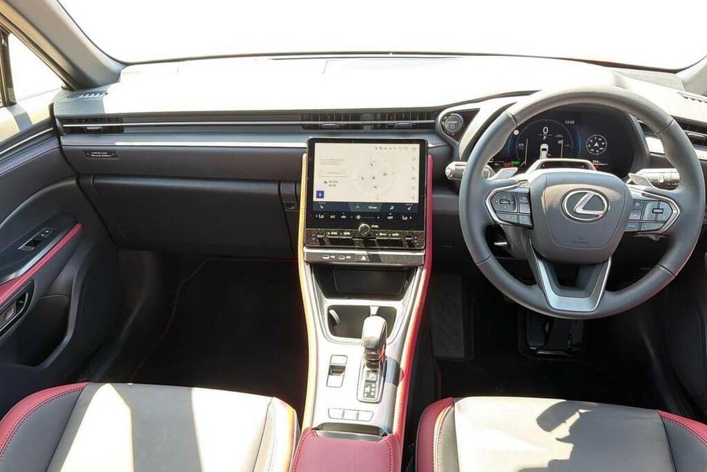 Lexus LBX 1.5 Vibrant Edition E-cvt Bi-tone #6