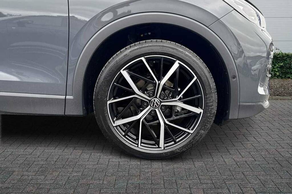 Volkswagen Tiguan 1.5 Etsi 150 Elegance Dsg Grey #5