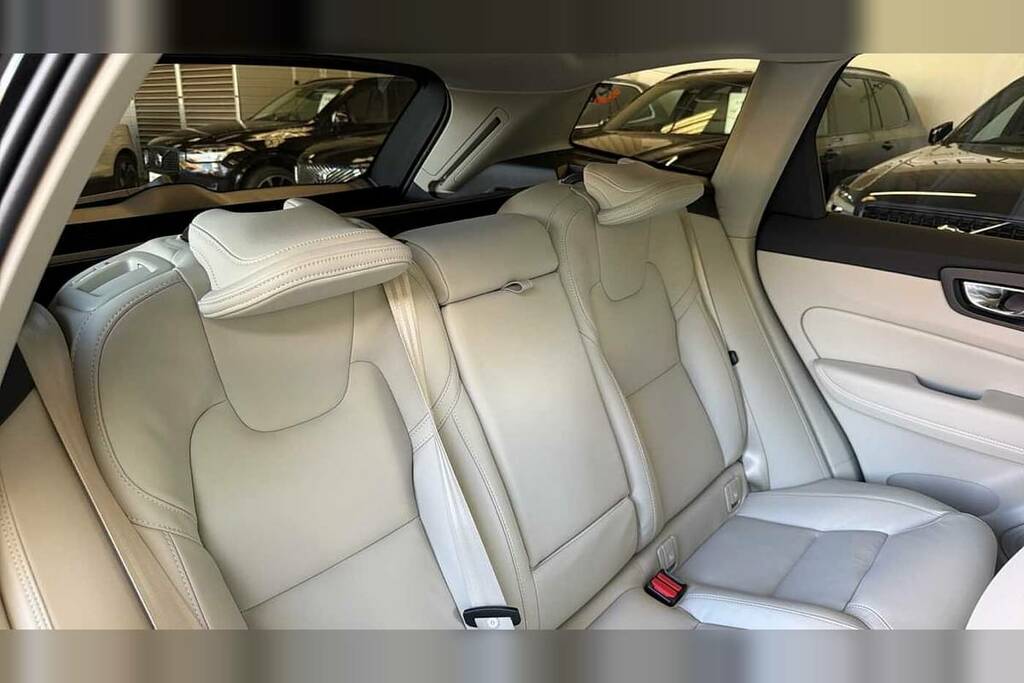 Volvo XC40 Plus, B3 Mild Hybrid, Dark  #6