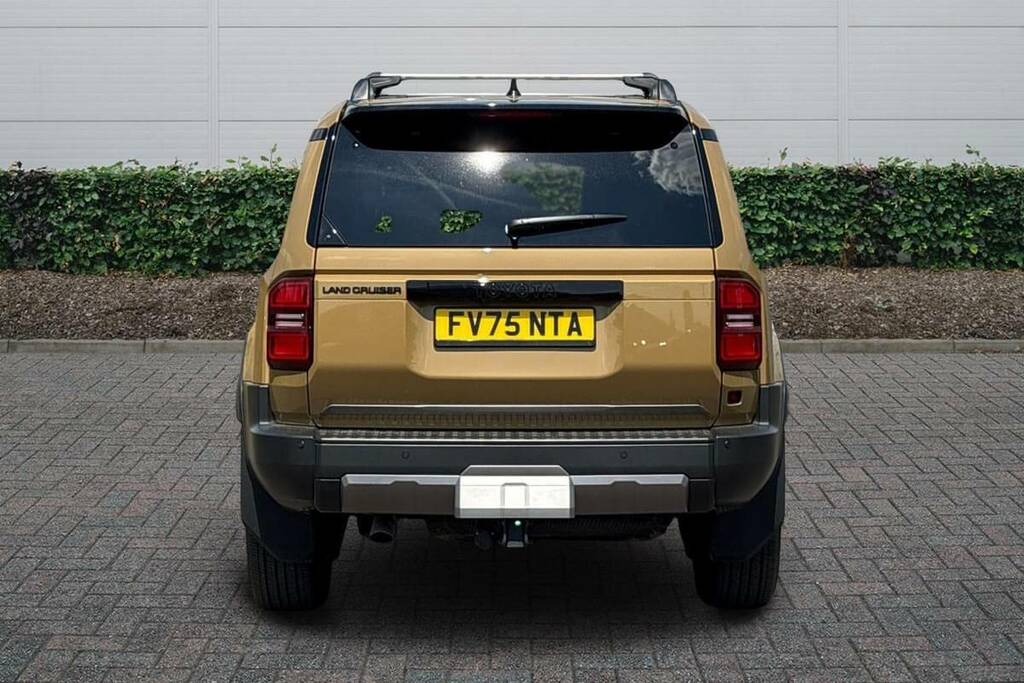 Toyota Land Cruiser 2.8 D-4d 48V 205 Invincible Pan Rf5 St Brown #4