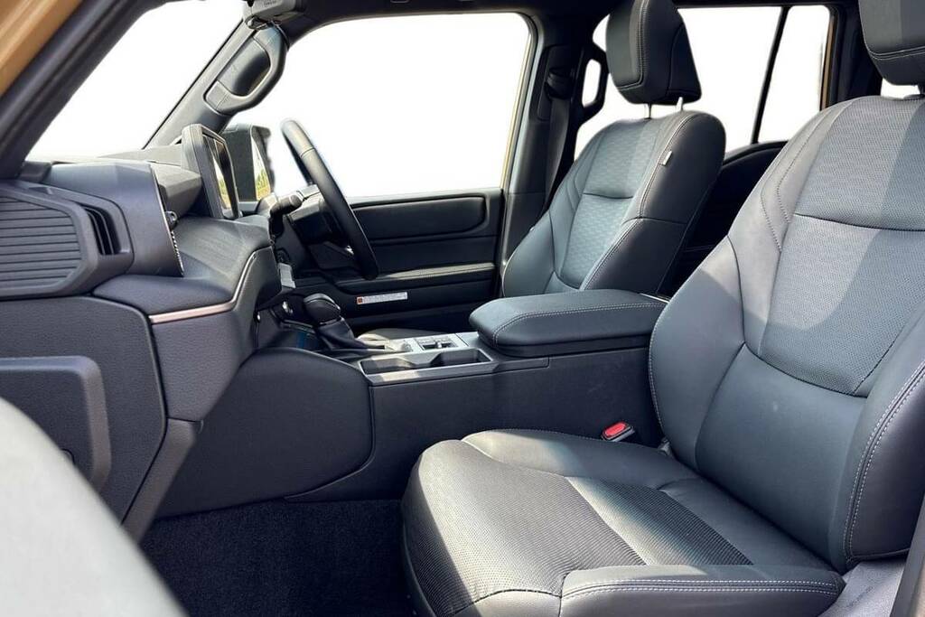 Toyota Land Cruiser 2.8D Mhev Panel Van Hybrid 4Wd Lwb Black #7