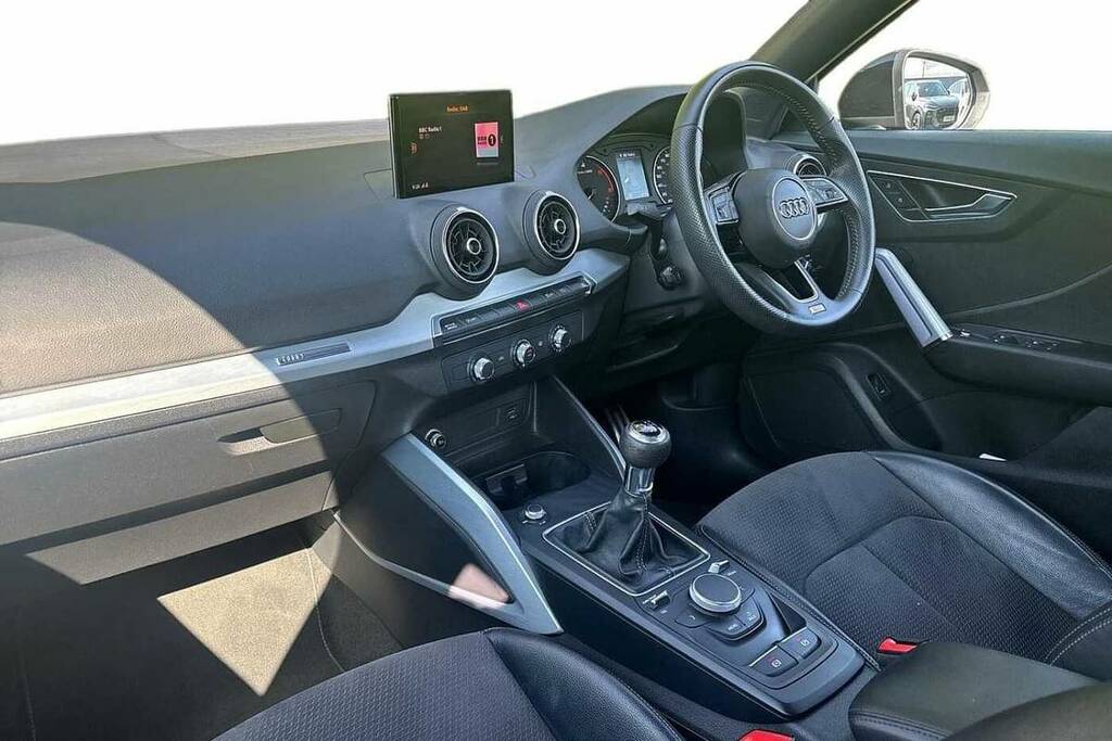 Audi Q2 30 Tdi S Line Black #2