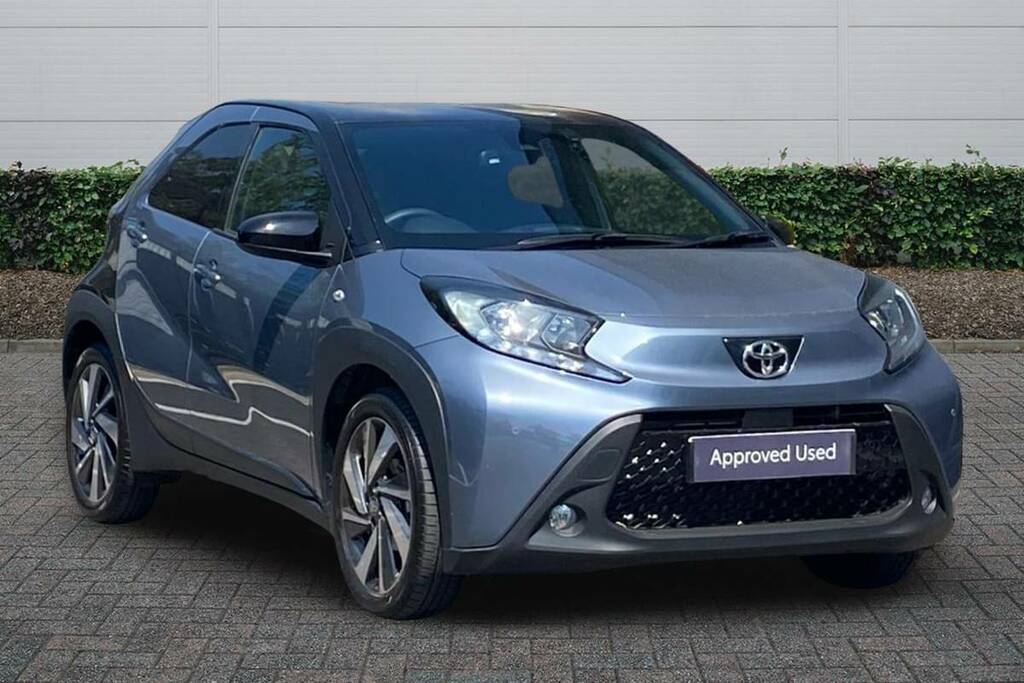 Toyota Aygo X 1.0 Vvt-i Edge Parking