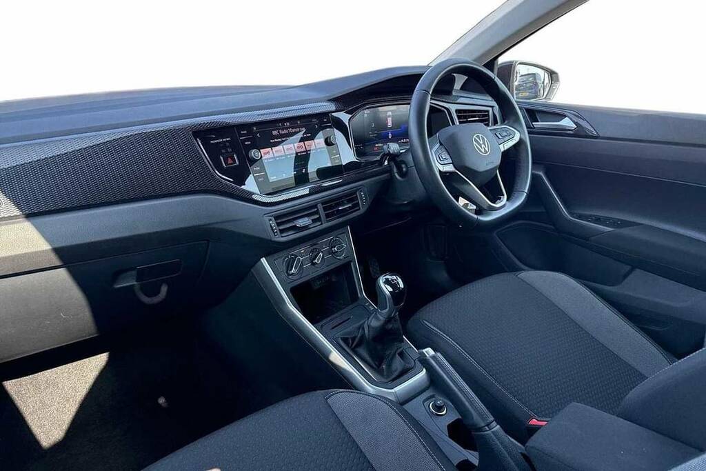 Volkswagen Polo 1.0 Tsi Match GM25EJU Black #2