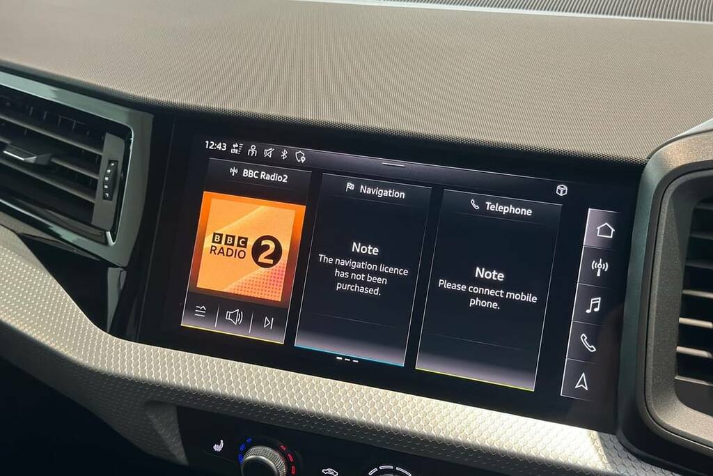 Audi A1 30 Tfsi S Line BW26FVM Black #3