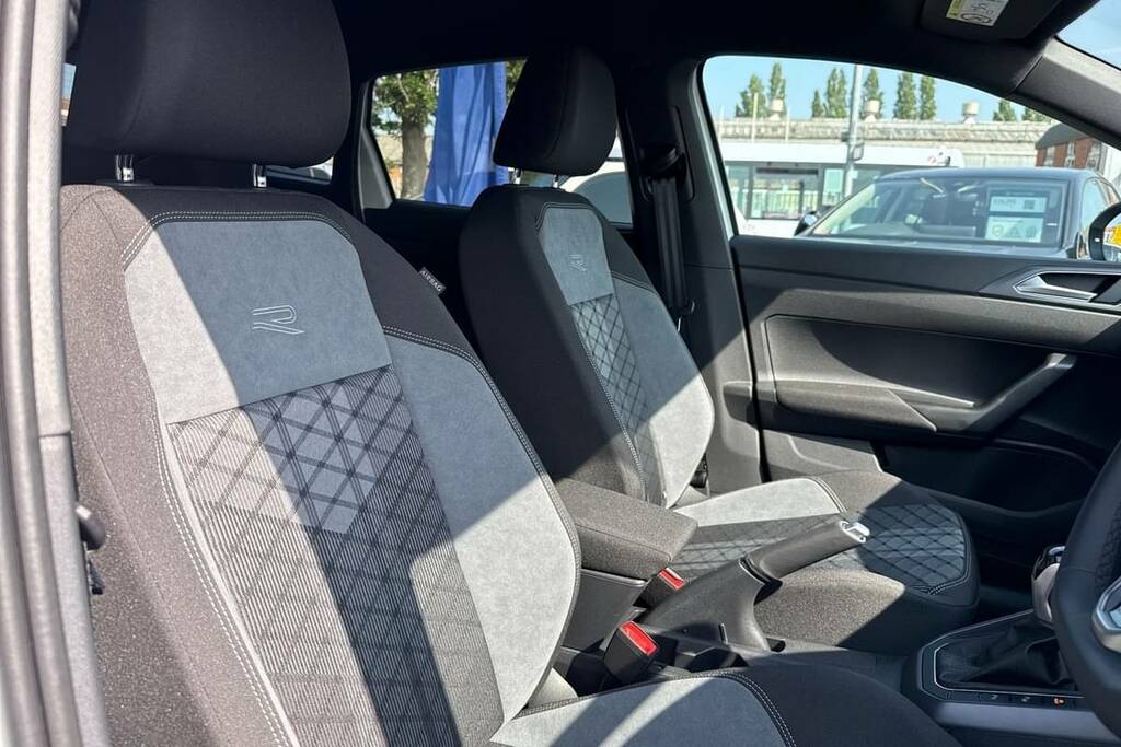 Volkswagen Taigo 1.5 Tsi 150 Black Edition Dsg White #6