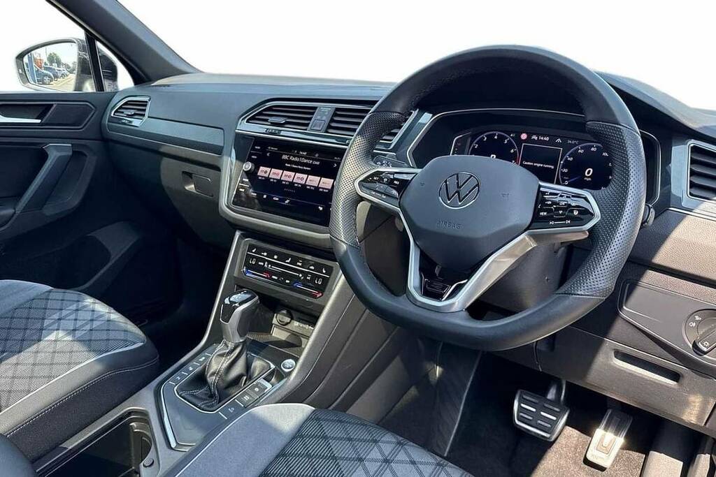 Volkswagen Tiguan 1.5 Tsi 150 Black Edition Dsg FN24GCZ Black #6