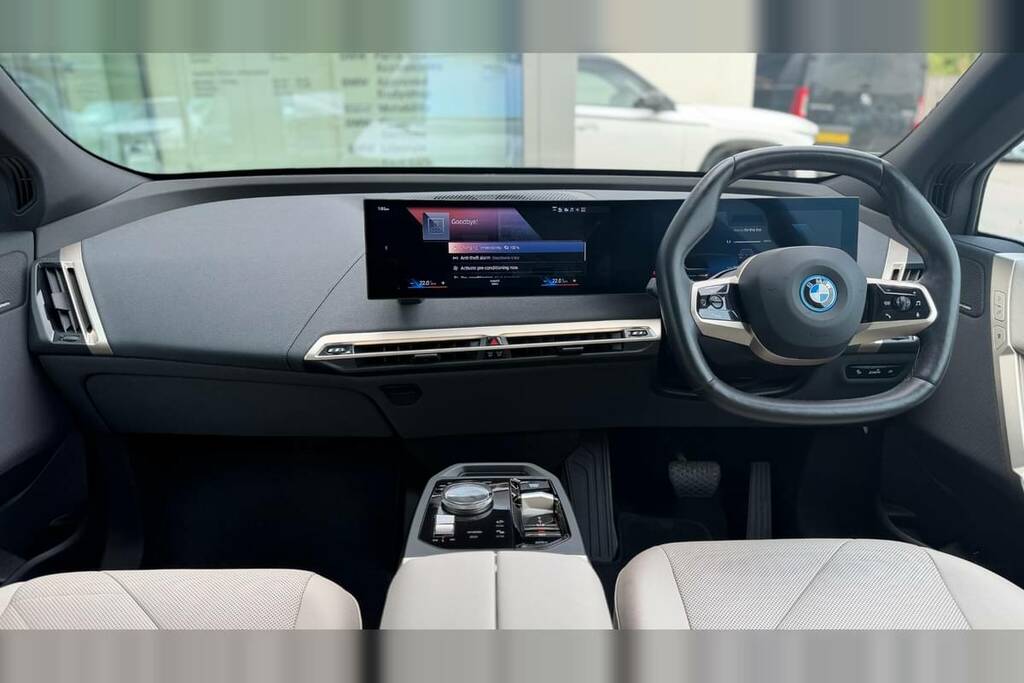 BMW iX 240Kw Xdrive40 M Sport Edition 76.6Kwh Grey #5