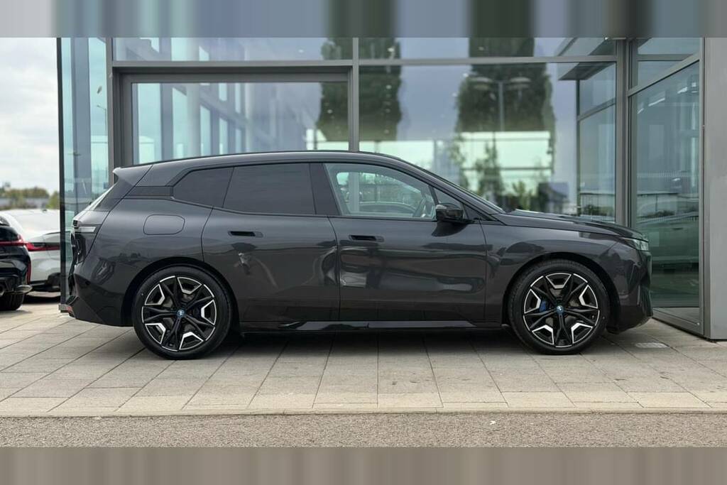 BMW iX 240Kw Xdrive40 M Sport Edition 76.6Kwh Grey #3
