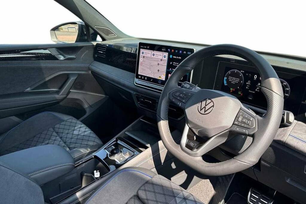 Volkswagen Tiguan 2.0 Tdi R-line Dsg BW26TFJ Black #6