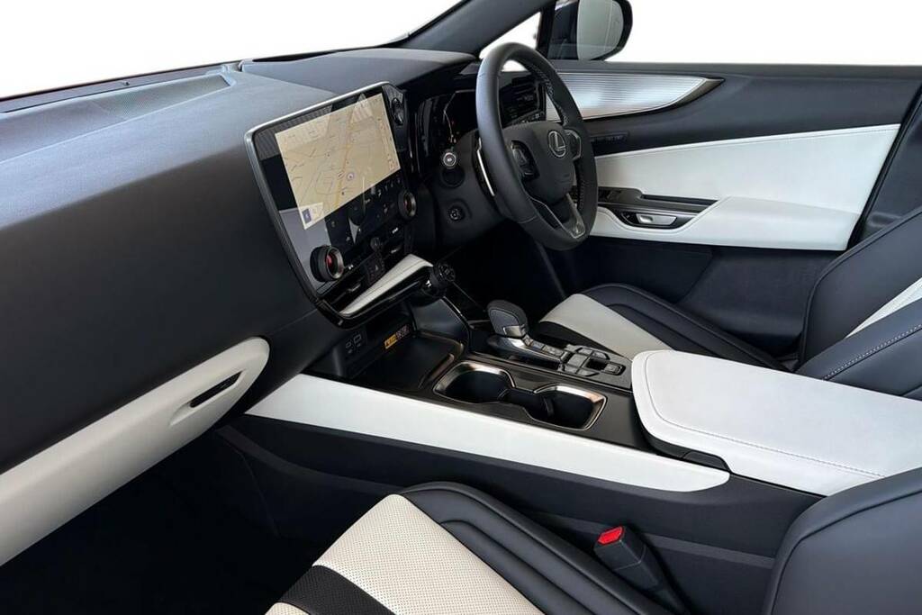 Lexus NX 450H 2.5 F-sport Takumi E-cvt #5
