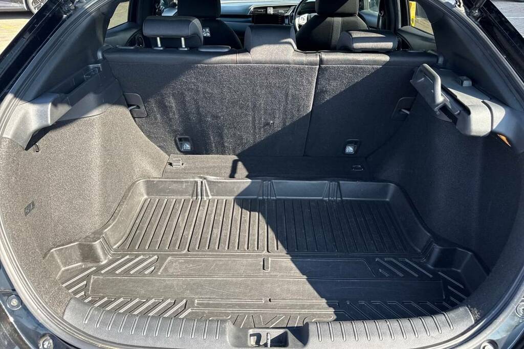 Honda Civic 1.5 Vtec Turbo Sport Black #2