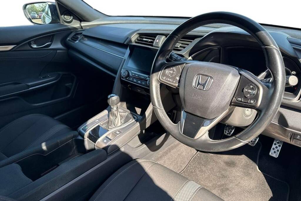 Honda Civic 1.5 Vtec Turbo Sport Black #4