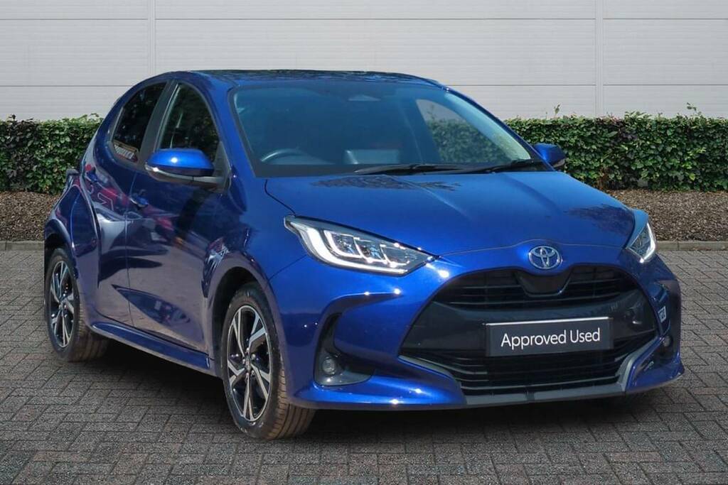 Toyota Yaris 1.5 Hybrid Design Cvt Blue