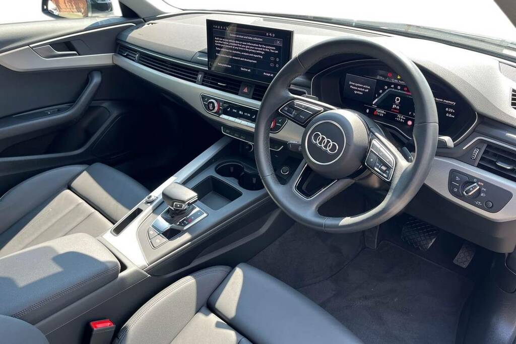 Audi A4 35 Tfsi Sport S Tronic 17 Alloy Black #4